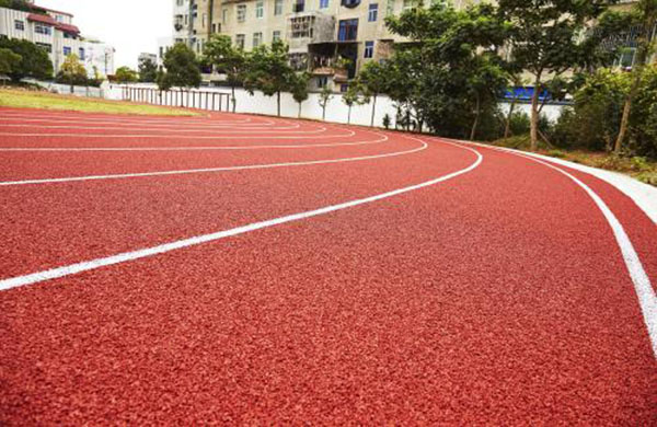 毒塑膠跑道主要含什么毒